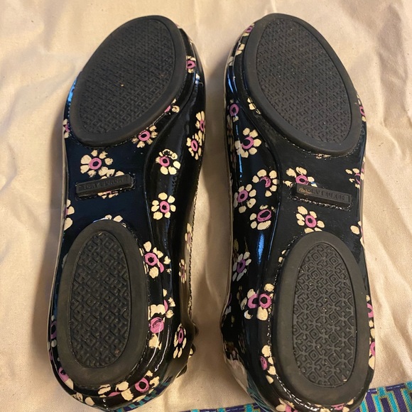 Authentic Tory Burch Flats - Picture 3 of 8